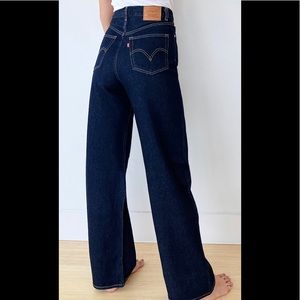 Women’s Dark Wash High Loose Levi’s